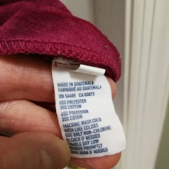 American Eagle Maroon Tee - Picture 6 of 7